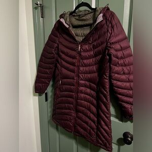 LL Bean Winter Coat!  Burgundy size medium! Thigh length.  Warm with hood!